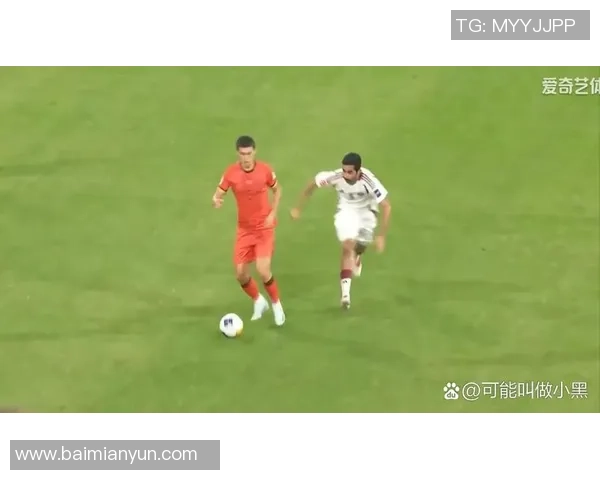 提升足球防守意识避免低头失误的关键策略与技巧分享